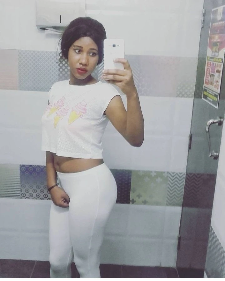 Aris – South African escort in Bangalore — 2 / 3