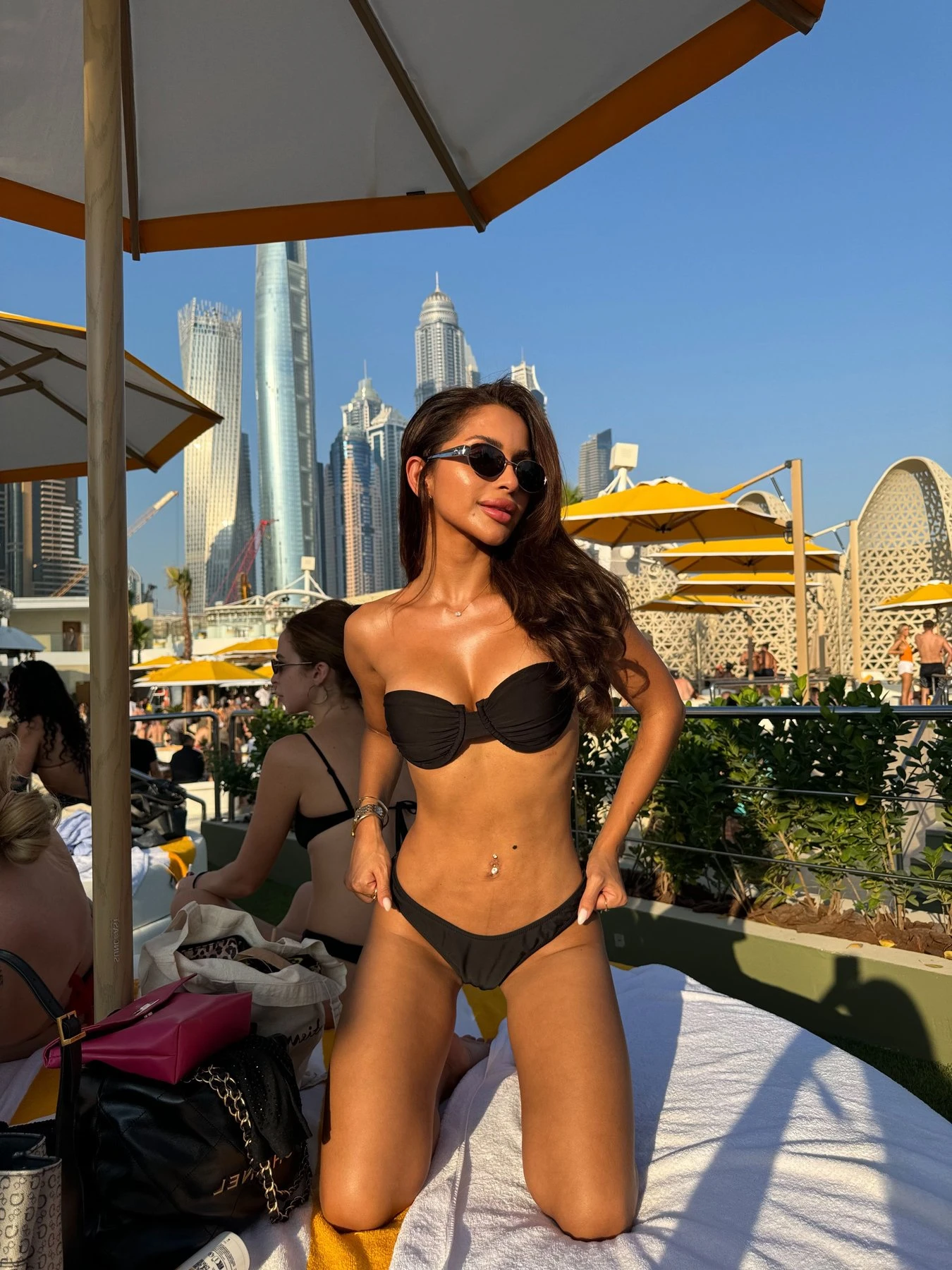 Penni – Colombian escort in Hong Kong — 4 / 8