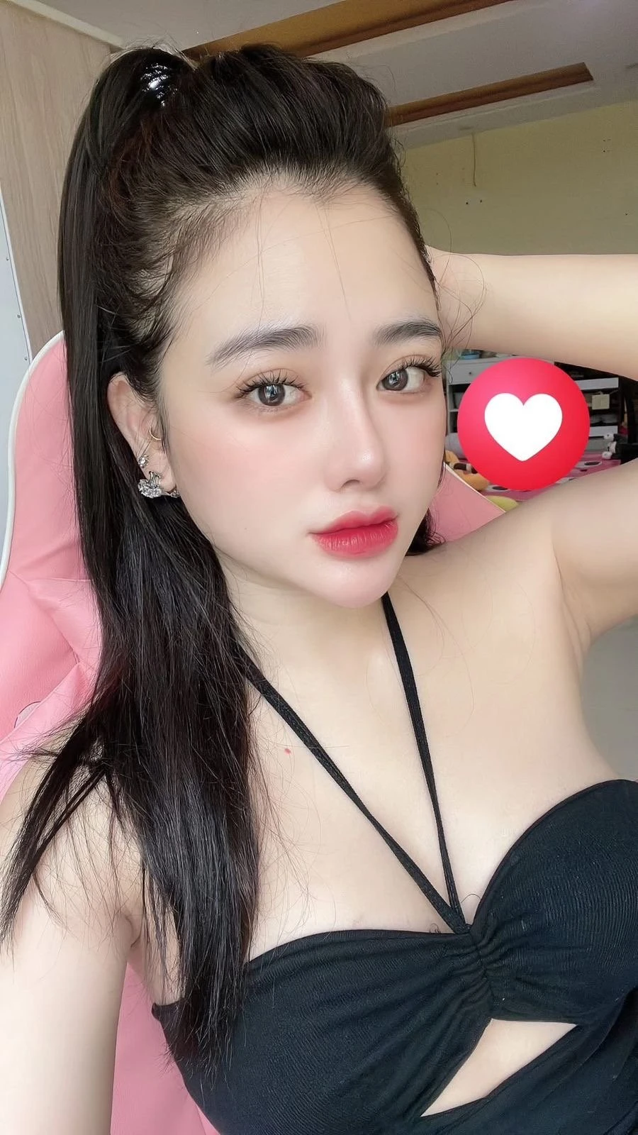 Min – Vietnamese masseuse in Ahmedabad — 2 / 4