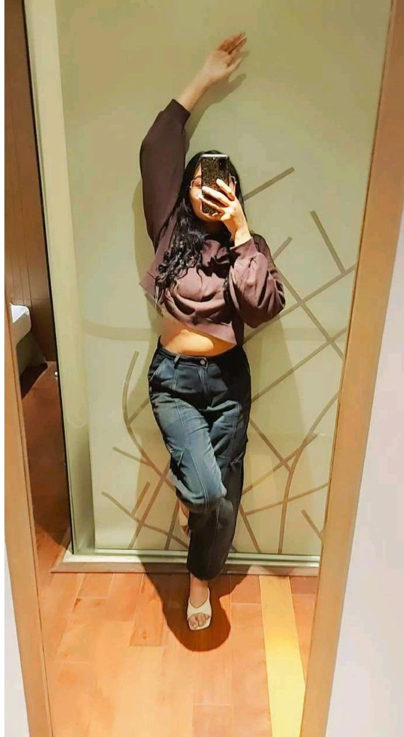 Simran ʀᴇᴀʟ ᴍᴇᴇᴛ & ᴡᴇʙᴄᴀᴍ – Indian escort in Bangalore — 3 / 7