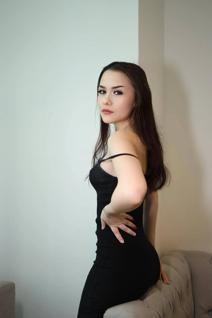 Chloa Hungry Kitty – Russian escort in Hong Kong — 9 / 13