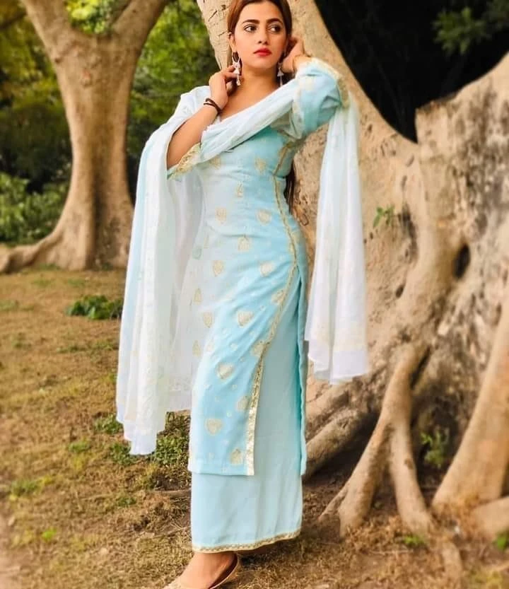 NISHA RANA 𝟵𝟴𝟏𝟰𝟳𝟰𝟳𝟔𝟕𝟓 – Indian escort in Chandigarh — 1 / 4