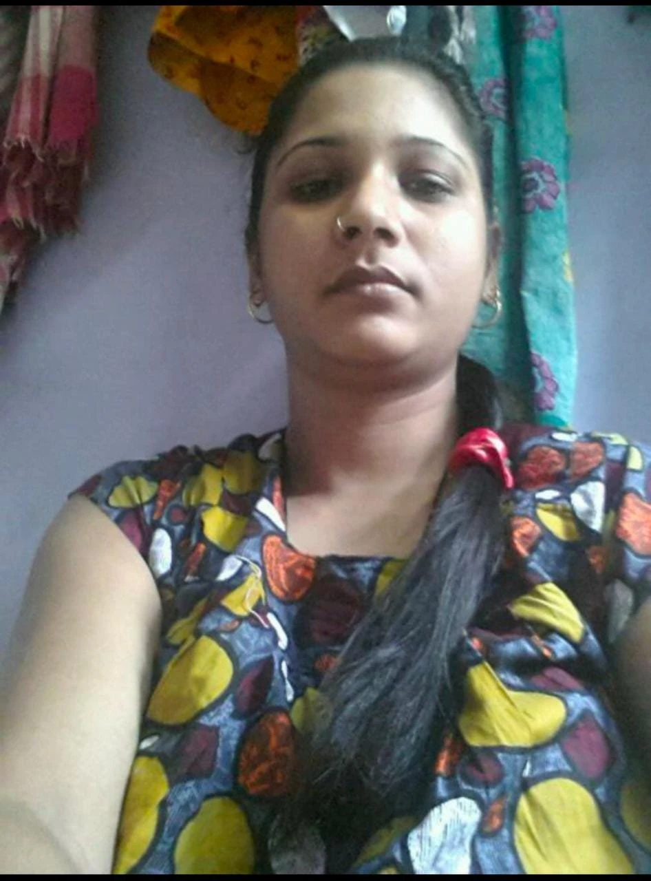 Riya Real Meet and Cam Service – Indian escort in Bangalore — 1 / 2