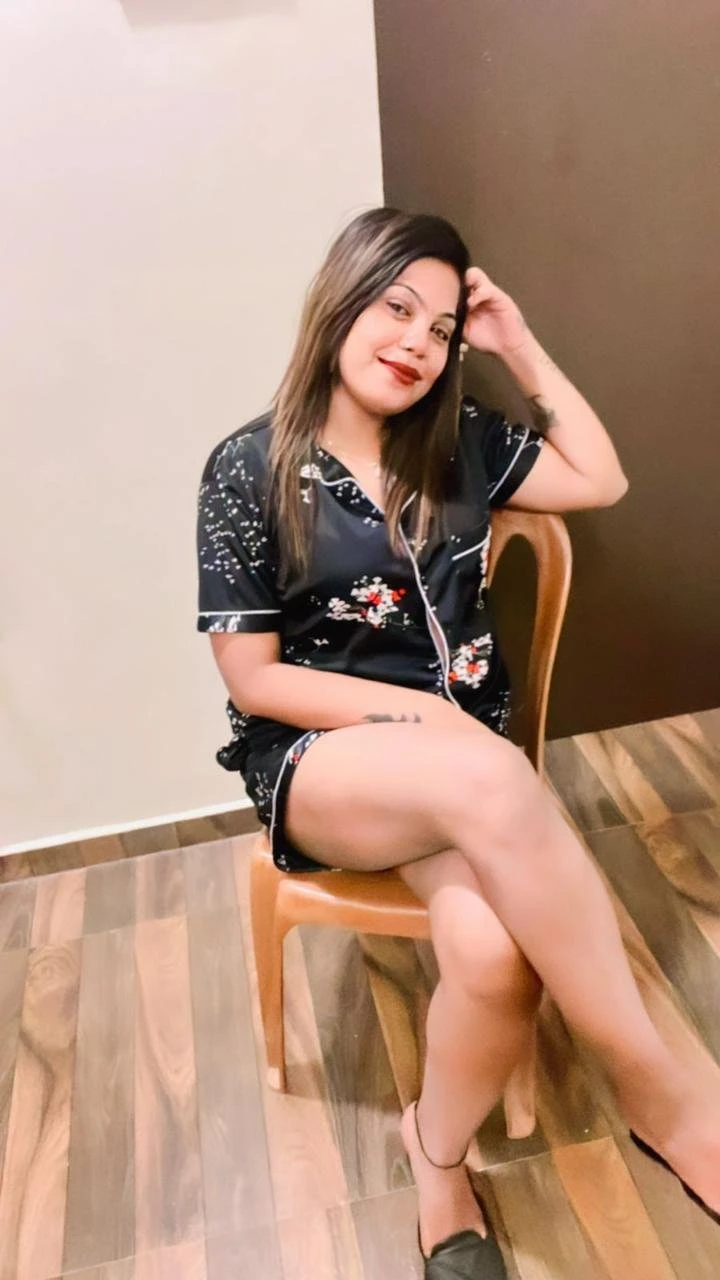 Sajnaa – escort in Ahmedabad — 2 / 16