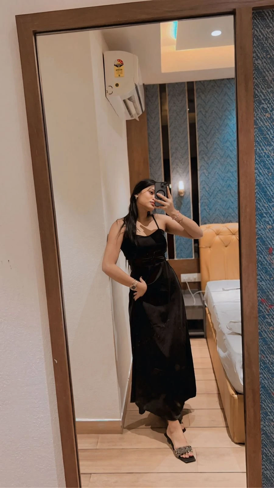 Aliya Roy – Indian escort in Ahmedabad — 9 / 12