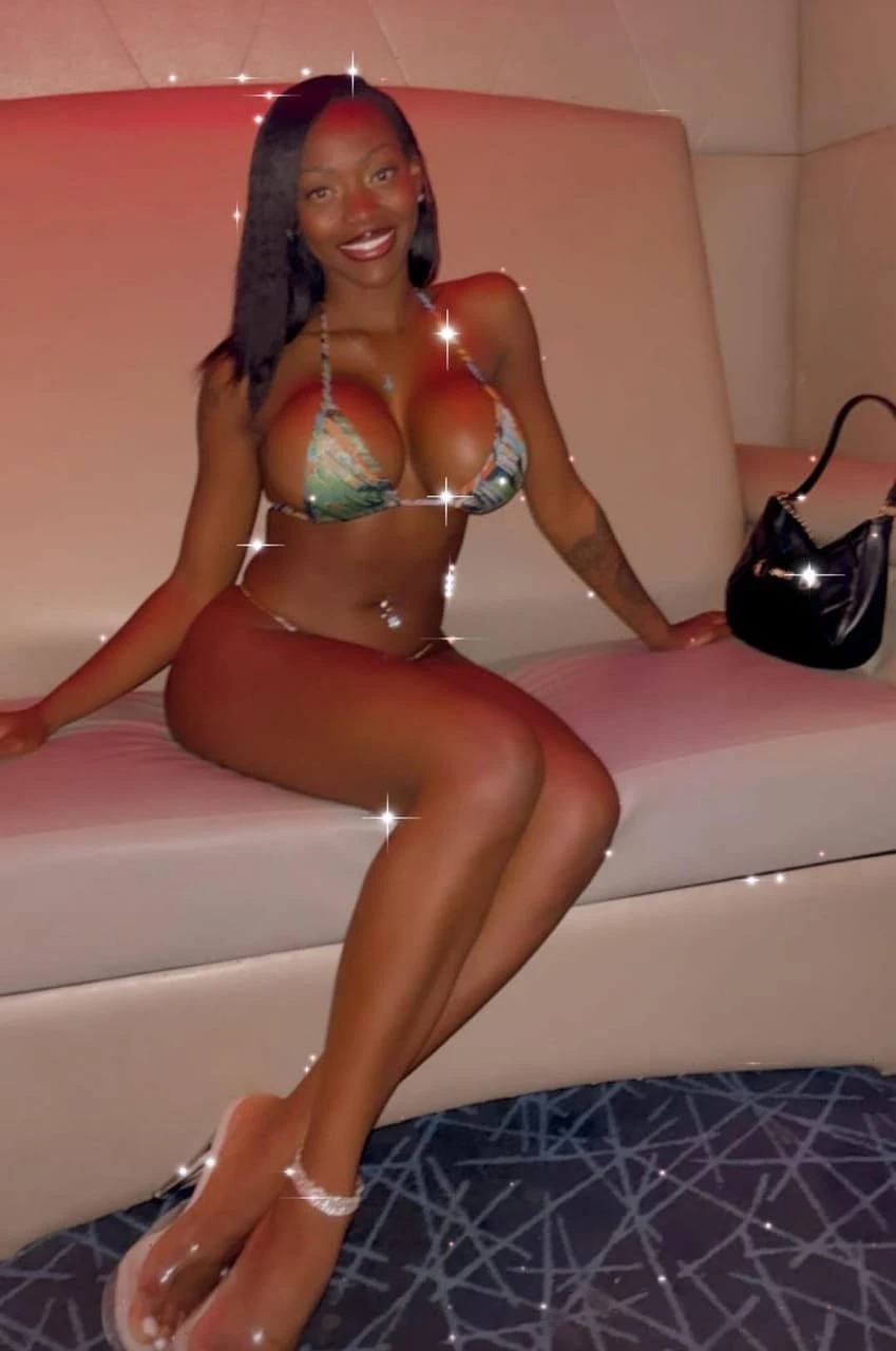 Dripping Wet Pussy Girl Rihanna – Congolese escort in Ahmedabad — 2 / 7
