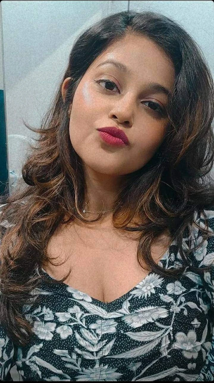 Aditi Alone Need Meeting for Fun – Indian escort in Candolim, Goa — 2 / 6