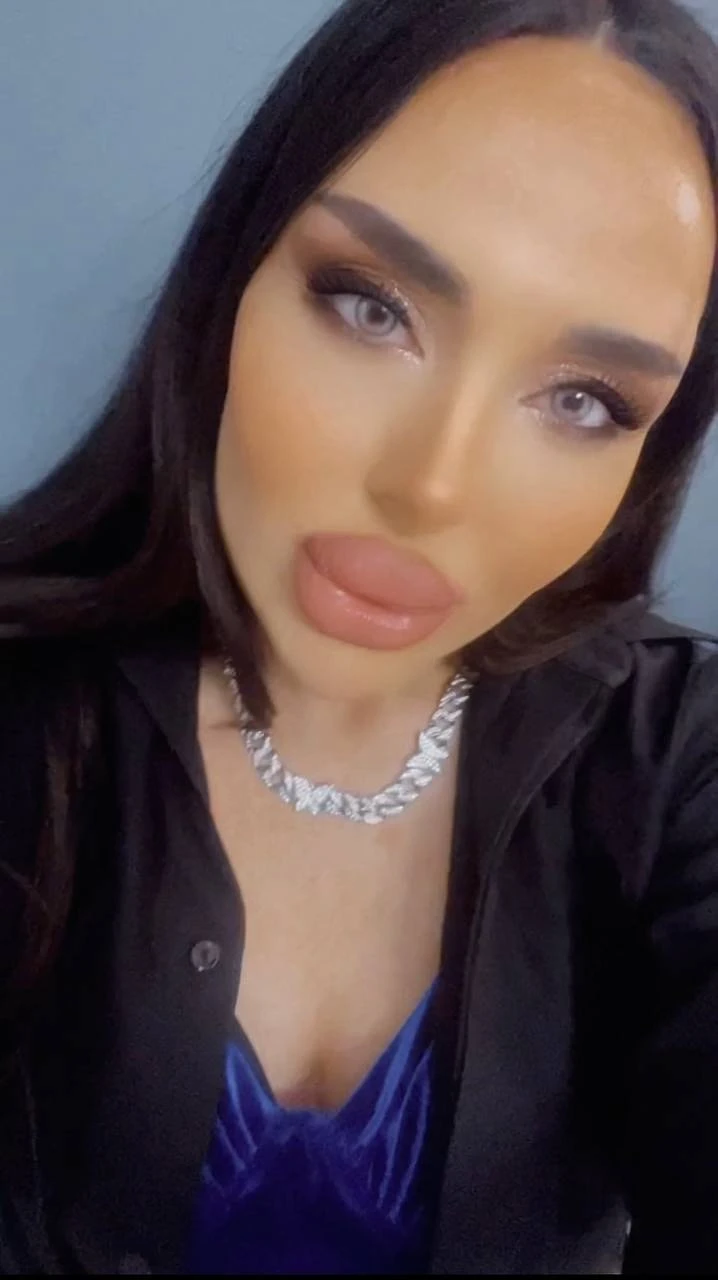 Anuella – Irish escort in Yerevan — 3 / 9