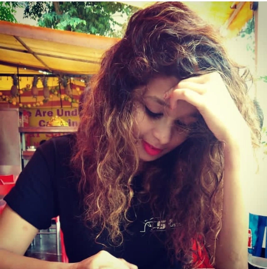 Tania Escort – Indian escort in Bangalore — 4 / 5