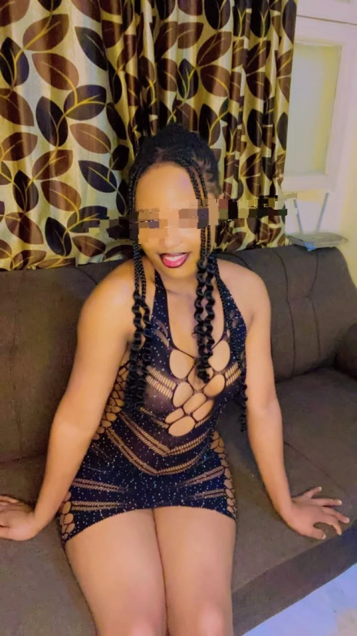 Nina – Namibian escort in Bangalore — 4 / 6