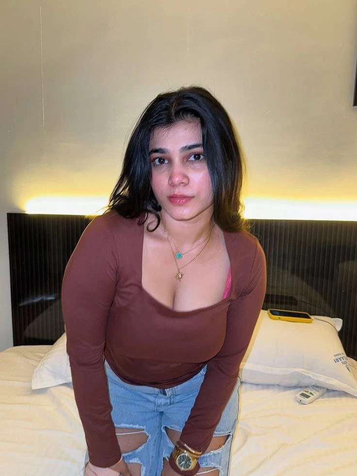 Tina – Indian escort in Candolim, Goa — 2 / 5