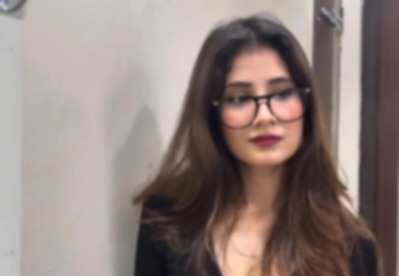𝗦𝗼𝗽𝗵𝗶𝘀𝘁𝗶𝗰𝗮𝘁𝗲𝗱 𝗘𝘅𝗽 - 𝗥:) – Indian escort in Bangalore — 10 / 24