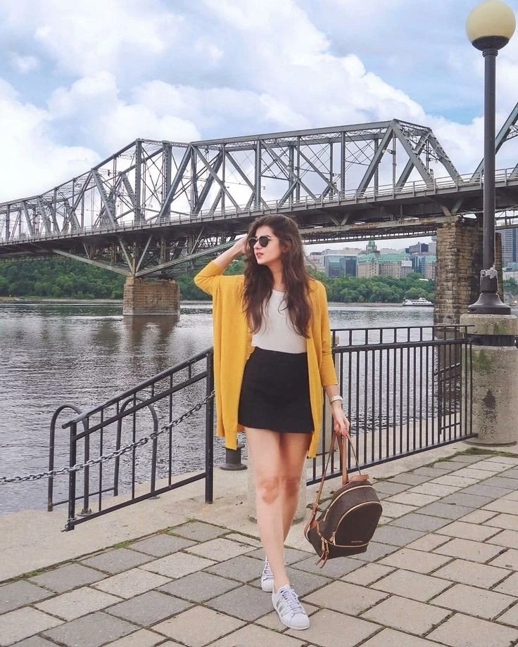 Sophie Independent Model – Indian escort in Bangalore — 3 / 5