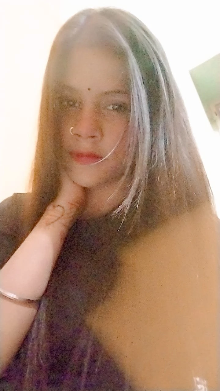 Riya(cam Session & Real Meet) – Indian escort in Bangalore — 3 / 4