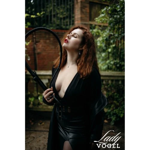 Goddess Vogel – British dominatrix in Limassol — 2 / 4