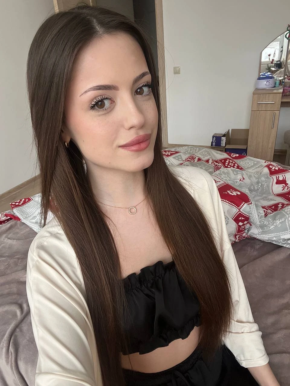Melania Throat Goat – Ukrainian escort in Hong Kong — 5 / 8
