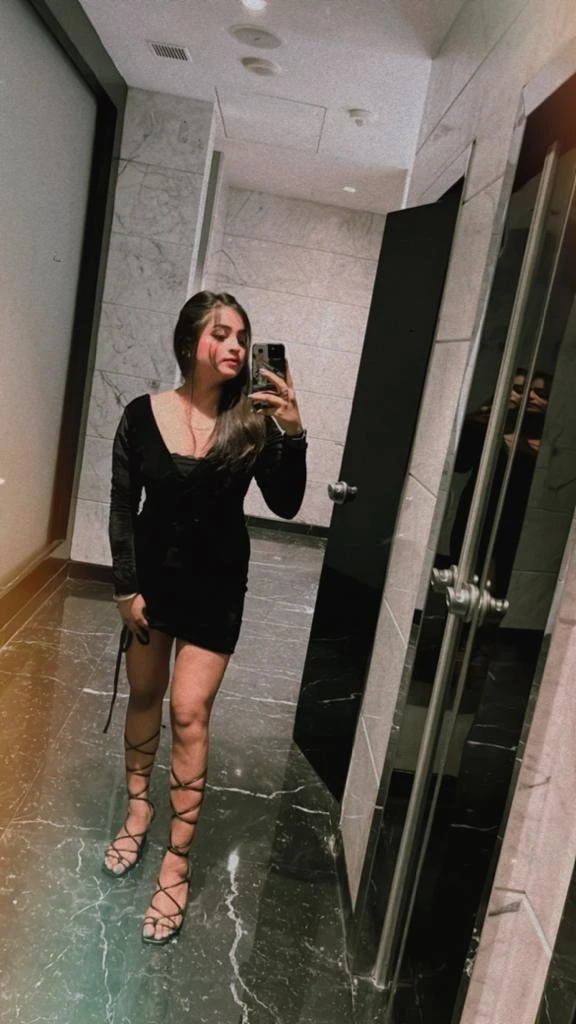 Riya Independent Model – Indian escort in Bangalore — 4 / 8