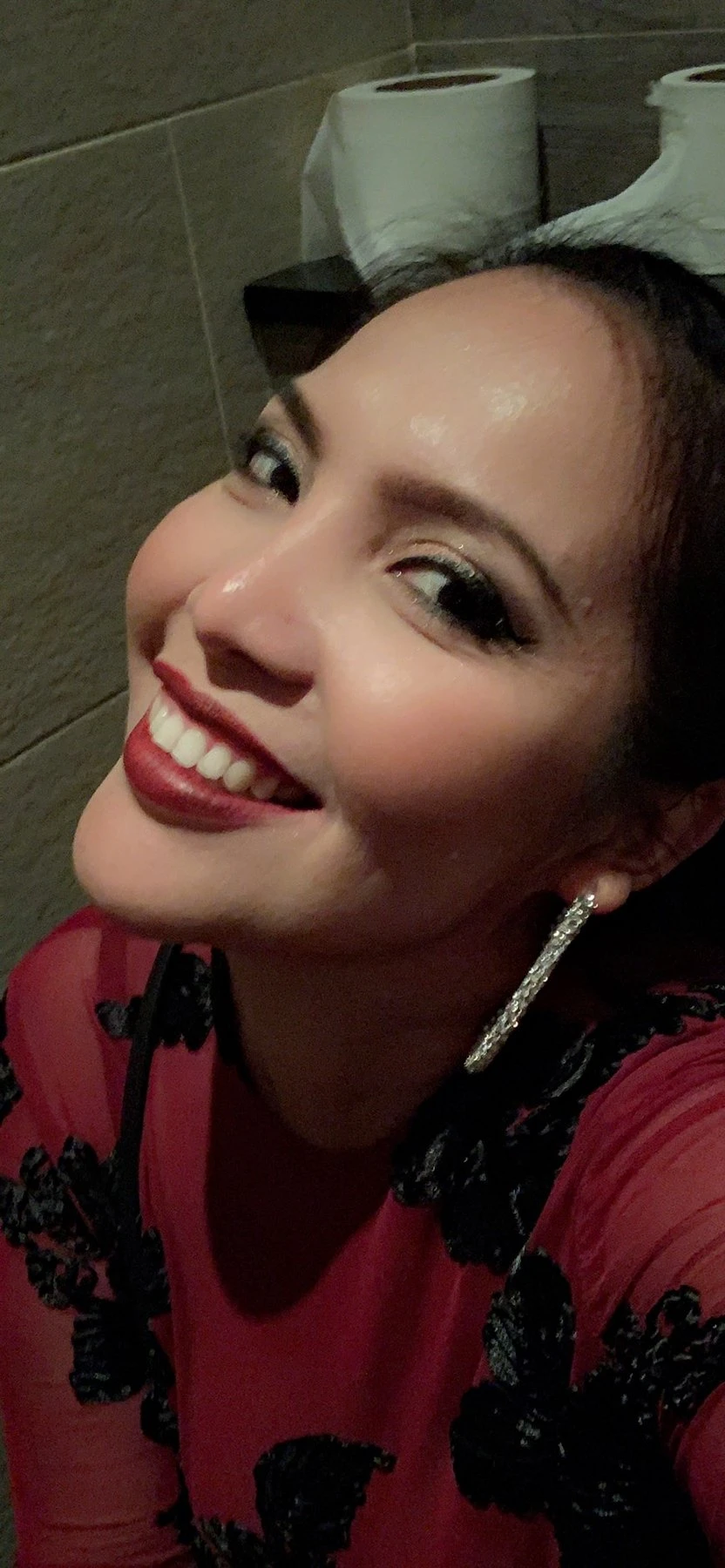Cherry – Thai escort in Hong Kong — 2 / 11