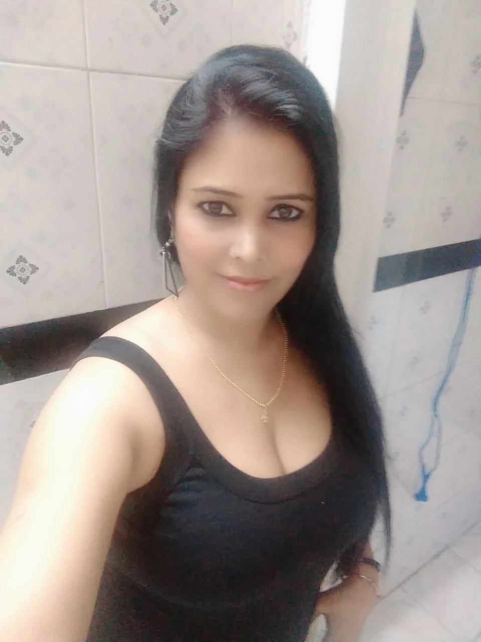 Jyoti Only Web Cam 24/7 – Indian escort in Bangalore — 4 / 7