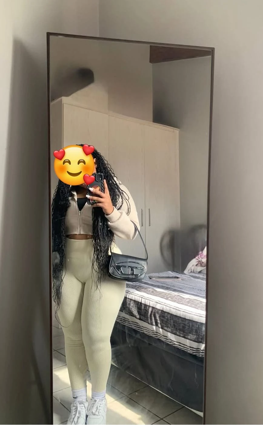 Sloppy BJ ( Anna Nagar) – Congolese escort in Chennai — 3 / 4