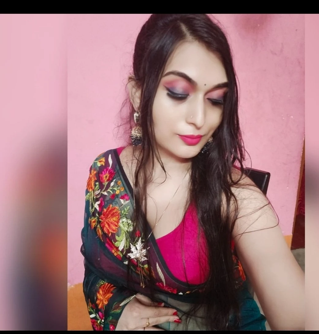 Busty Bong Alina Only for Paid Cam. 26 – Indian escort in Chennai — 10 / 11