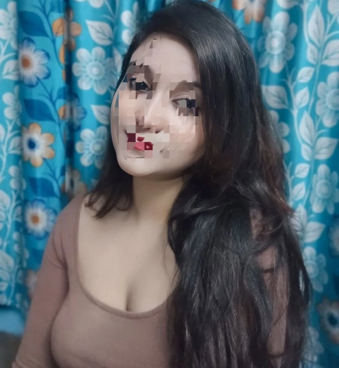Ishika – Indian escort in Ahmedabad — 3 / 4
