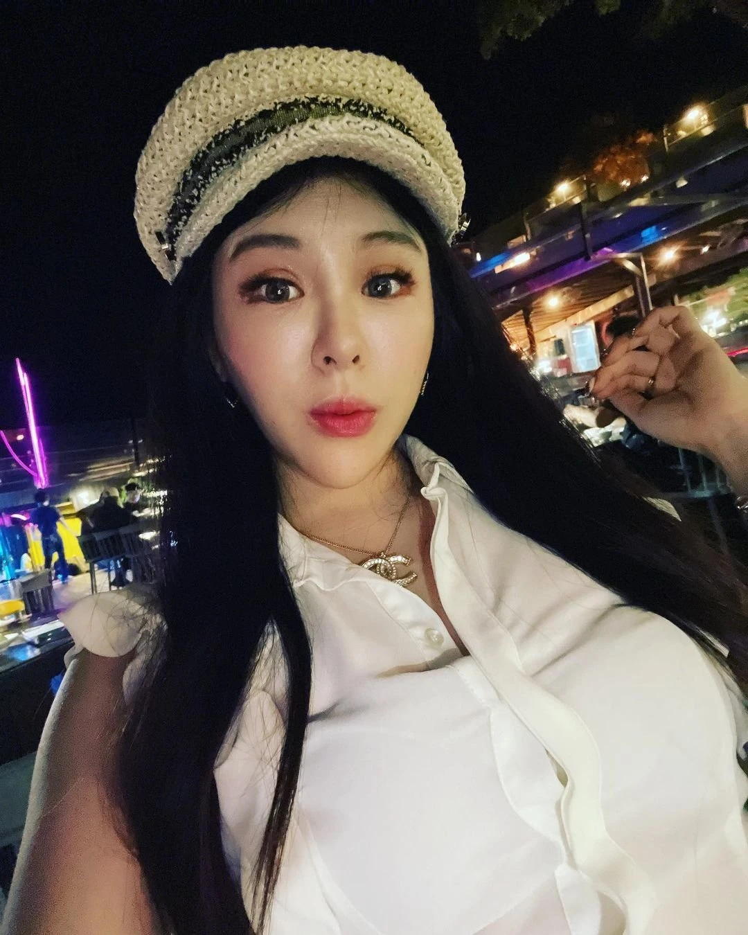 Earn Extra Income 20, 000 Hkd Per Night – escort in Hong Kong — 11 / 13