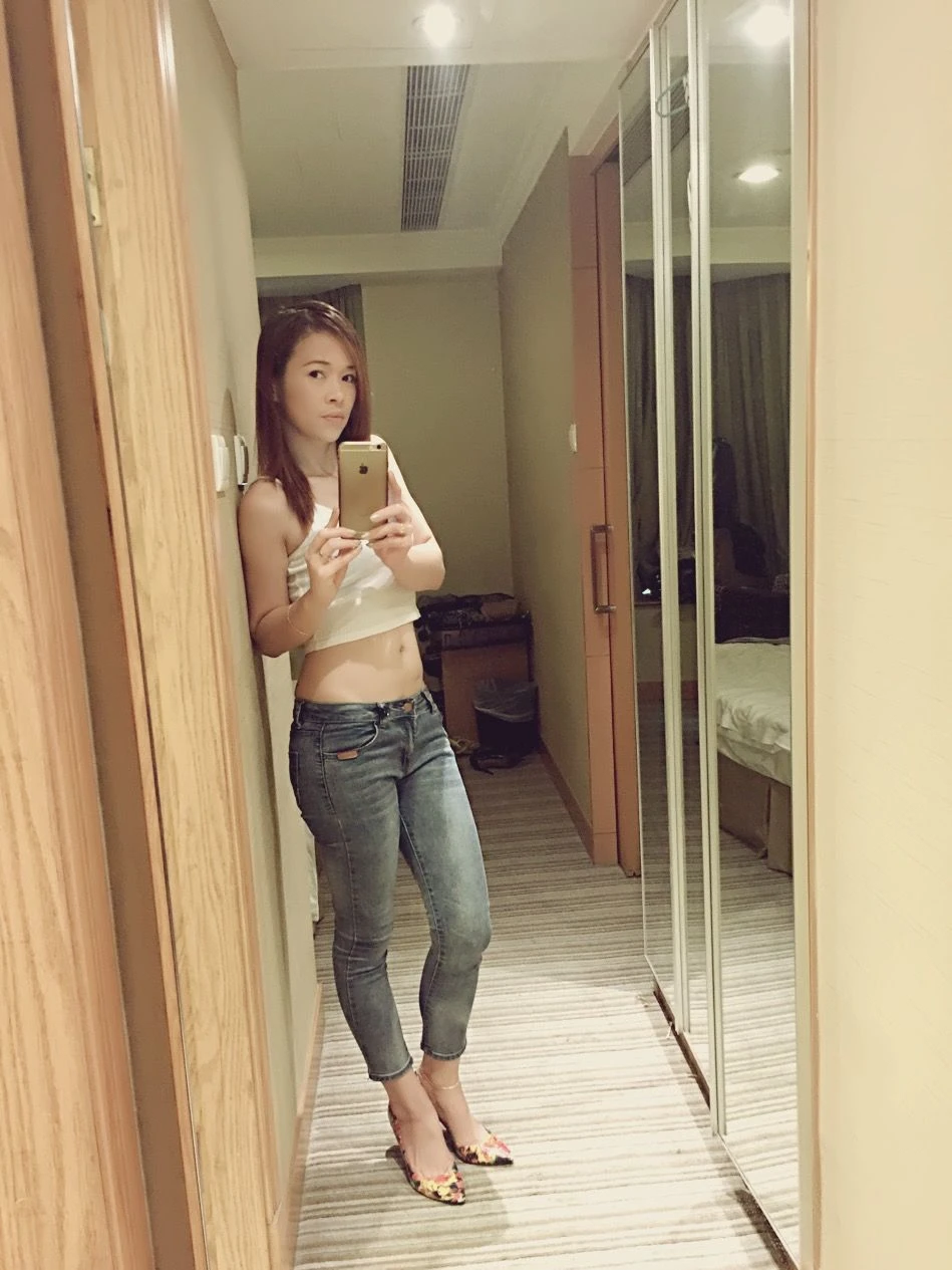 Ella – Filipino escort in Hong Kong — 2 / 12