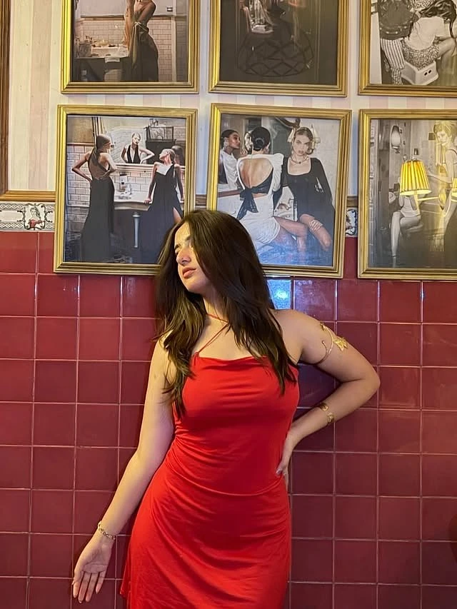 Vanshika – Indian escort in Bangalore — 8 / 9