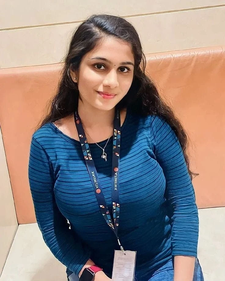 Harshita Sharma – Indian escort in Coimbatore — 3 / 7