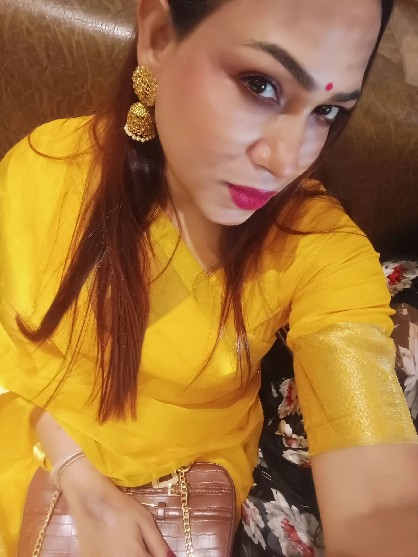 Big boobs 🧿 CAM SHOW ONLY – Indian escort in Bangalore — 5 / 31