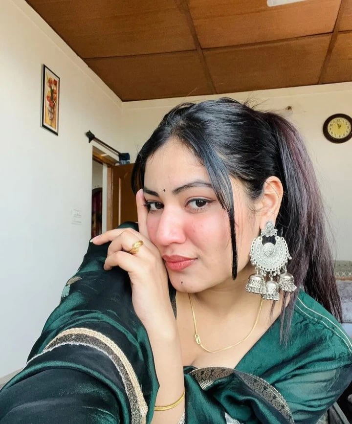 Kajal – Indian escort in Bangalore, Escort, Banga