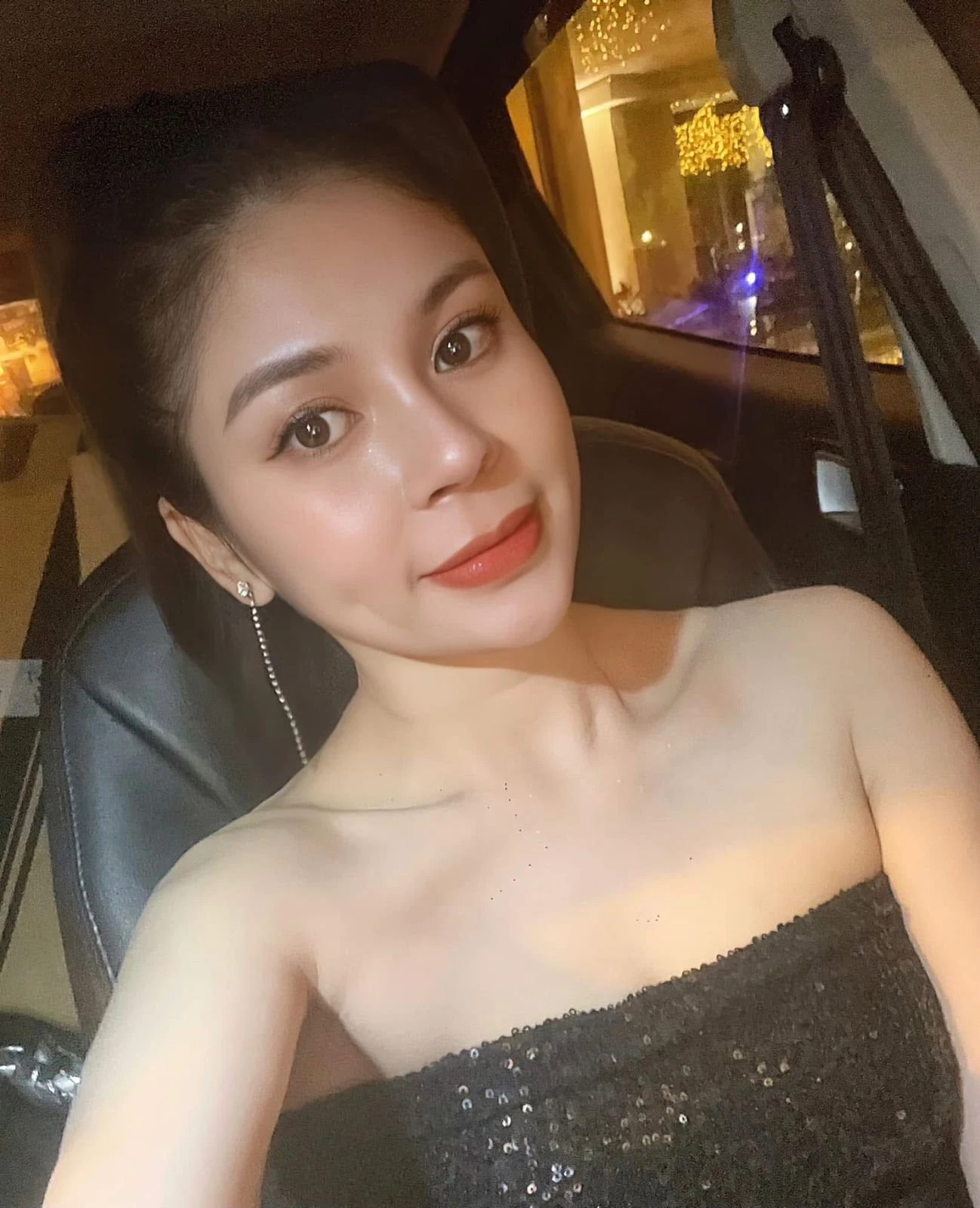 Danhy – Vietnamese masseuse in Ahmedabad — 2 / 4