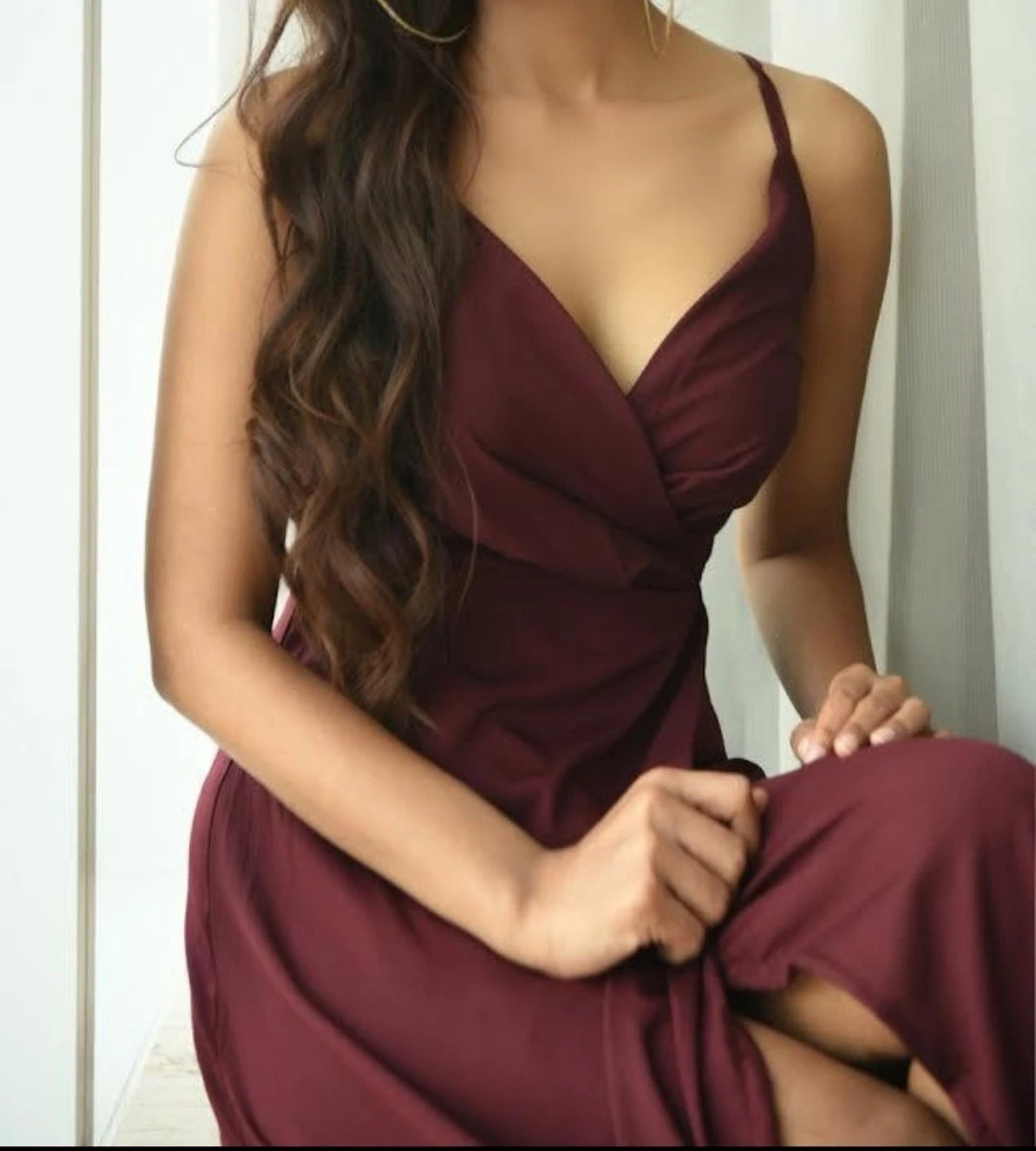 Sarika – Indian escort in Bangalore — 2 / 3