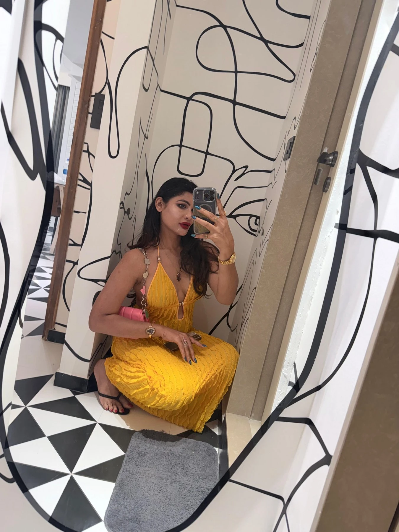 Ruhie Mallik – Indian escort in Candolim, Goa — 20 / 27