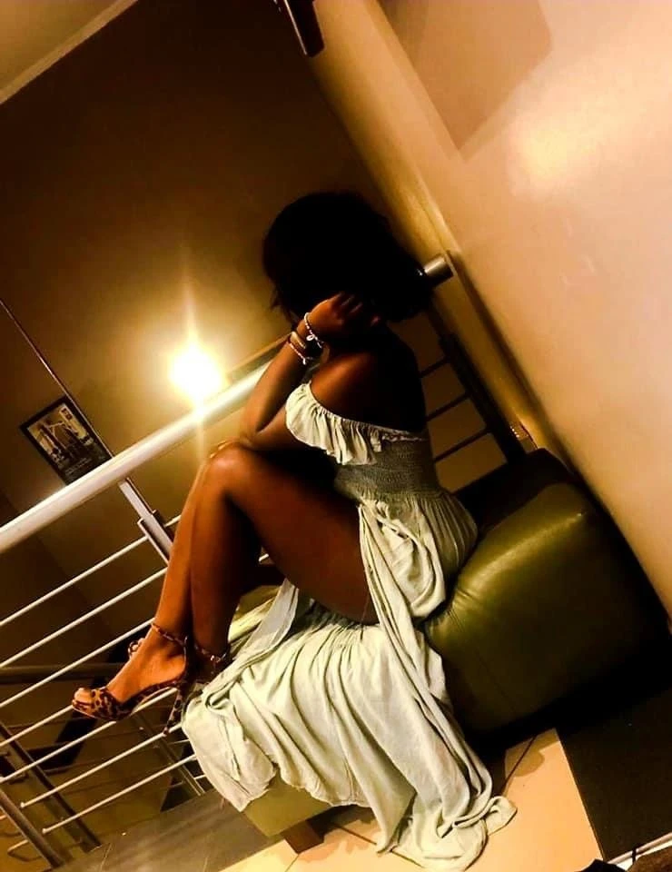 Lexa – Kenyan adult performer in Hong Kong — 5 / 6