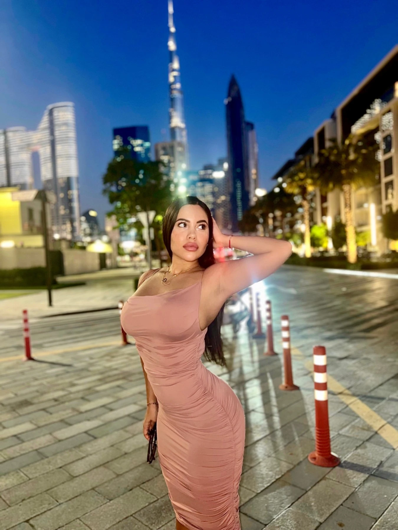 Luz Latina @Caramelochat Tlg – Argentinean adult performer in Hong Kong — 4 / 13