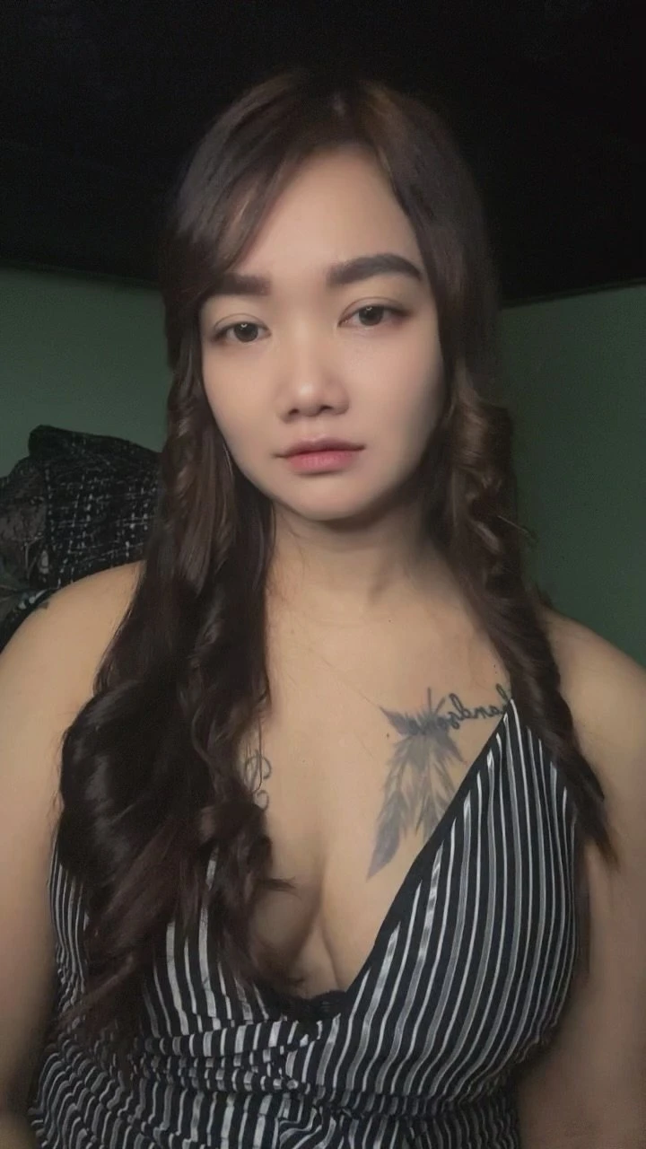 Lily – Indonesian escort in Hong Kong — 6 / 11