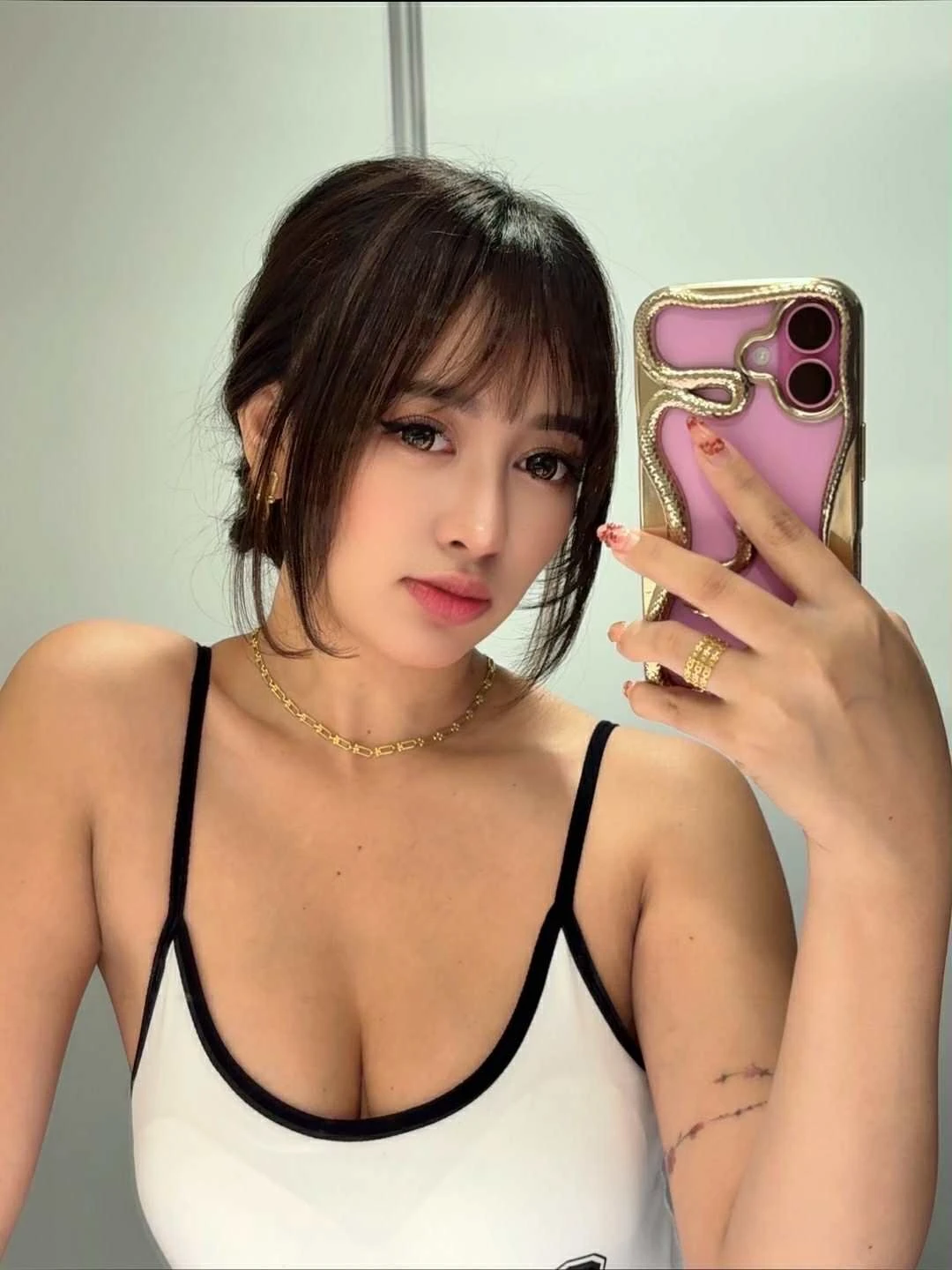 Petite Sexy IDOL JUST ARRIVED – Filipino escort in Hong Kong — 4 / 30