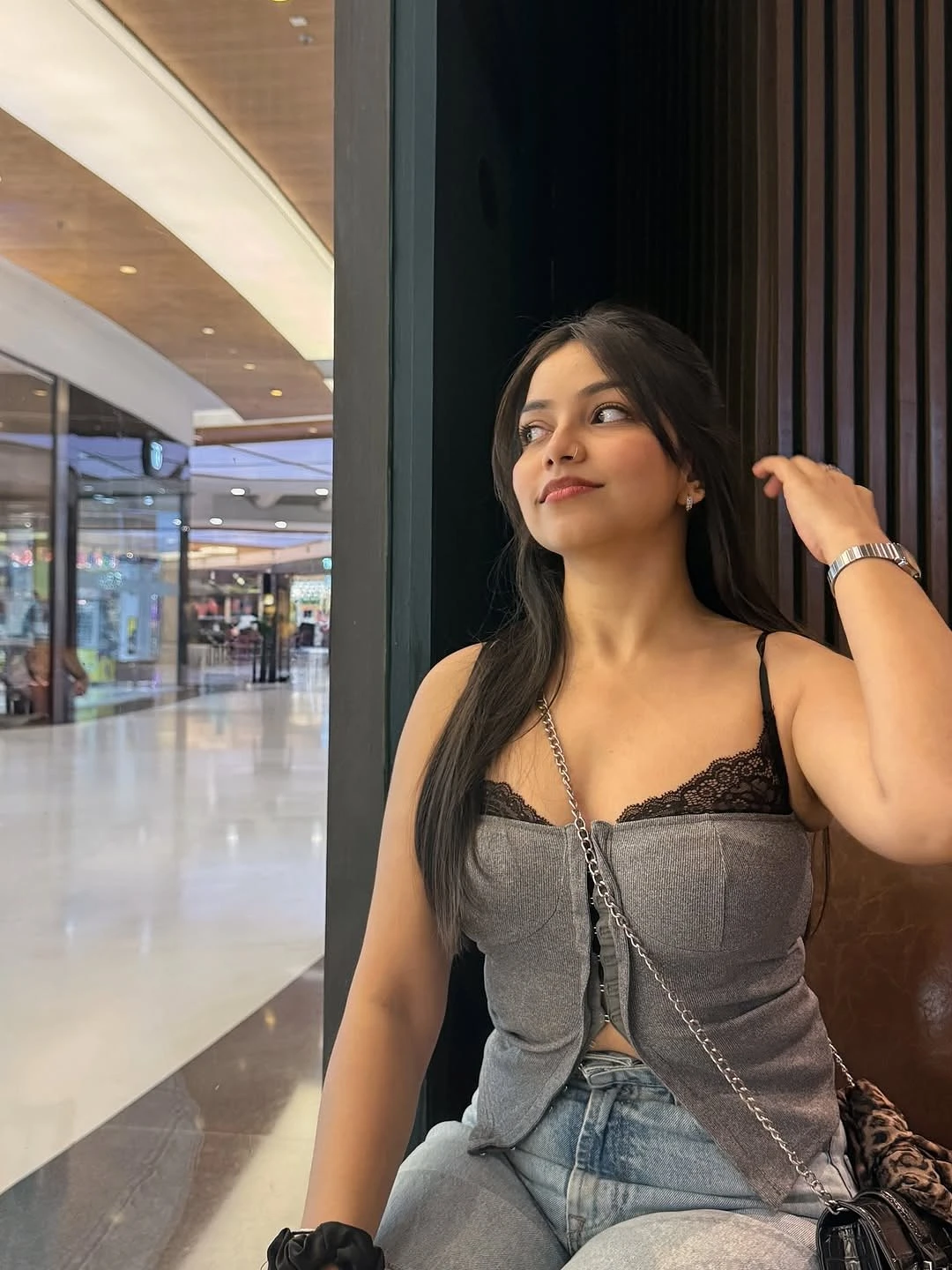 Bhavya – Indian escort in Ahmedabad — 5 / 9