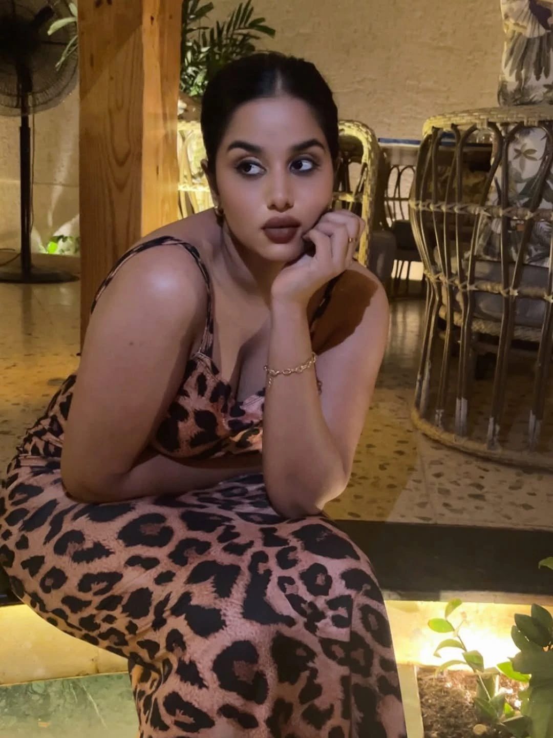 Chahna – Indian escort in Chennai — 2 / 4