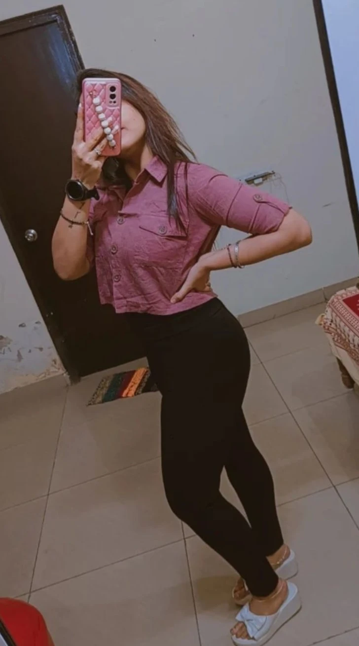 Rakhi Cam Show Princess – Indian escort in Ahmedabad — 2 / 3
