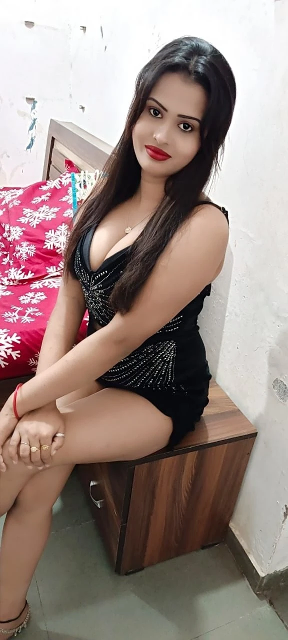Kavya – Indian escort in Ahmedabad — 1 / 3