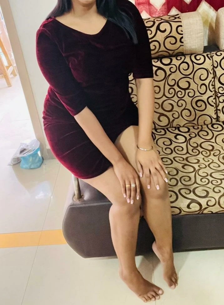 Hot Sonia Independent – Indian escort in Chennai — 11 / 13