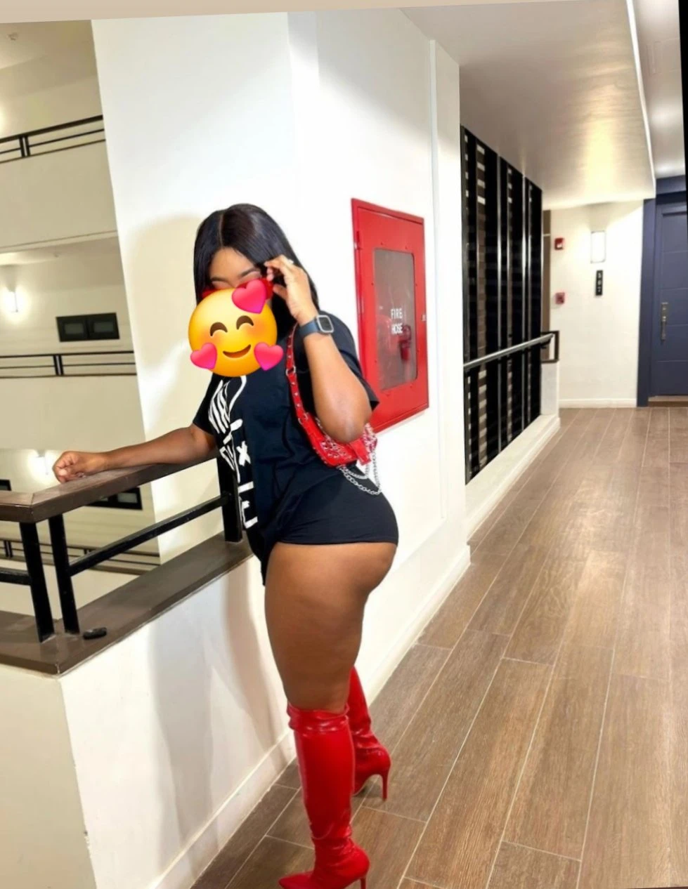 Sage – Jamaican masseuse in Barbados — 4 / 5
