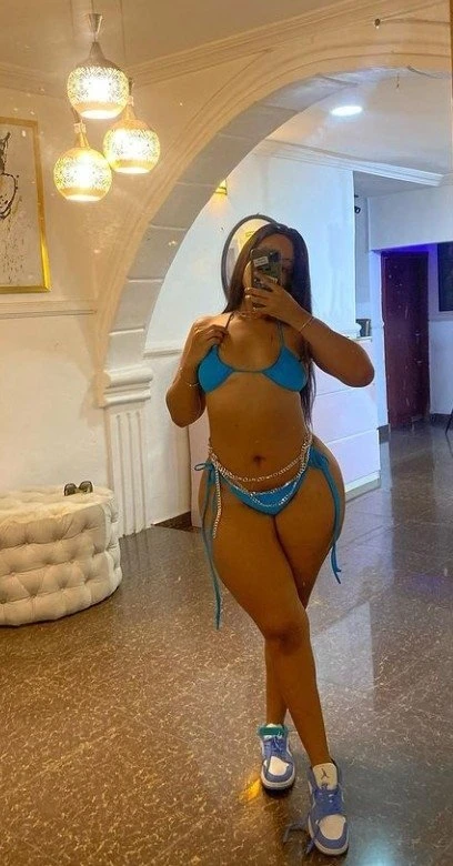 Shasha – South African escort in Bangalore — 3 / 5