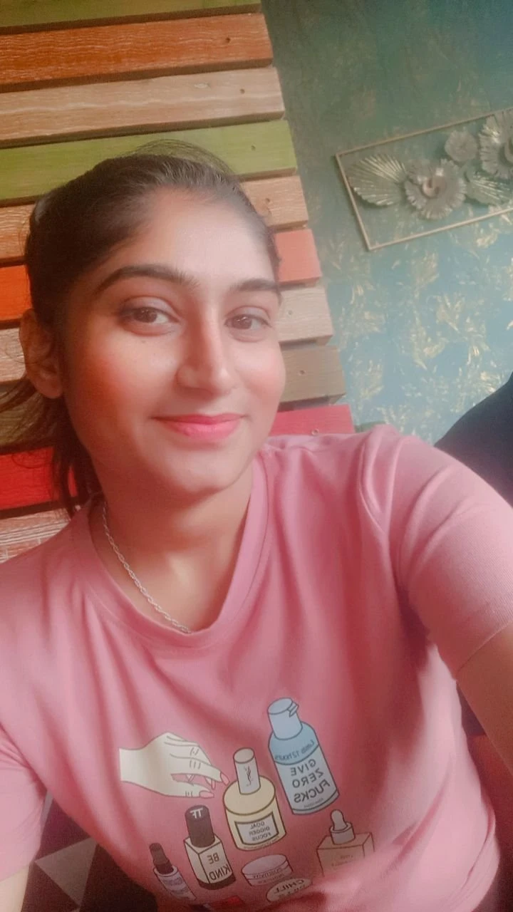 Simran – Indian escort in Chandigarh — 3 / 6