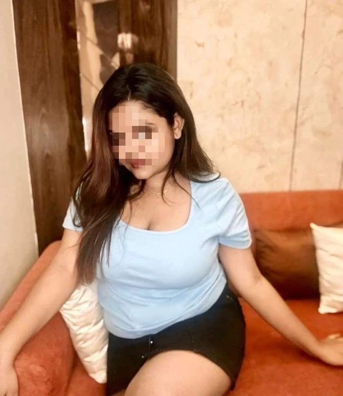 Diya – Indian escort in Ahmedabad — 2 / 4