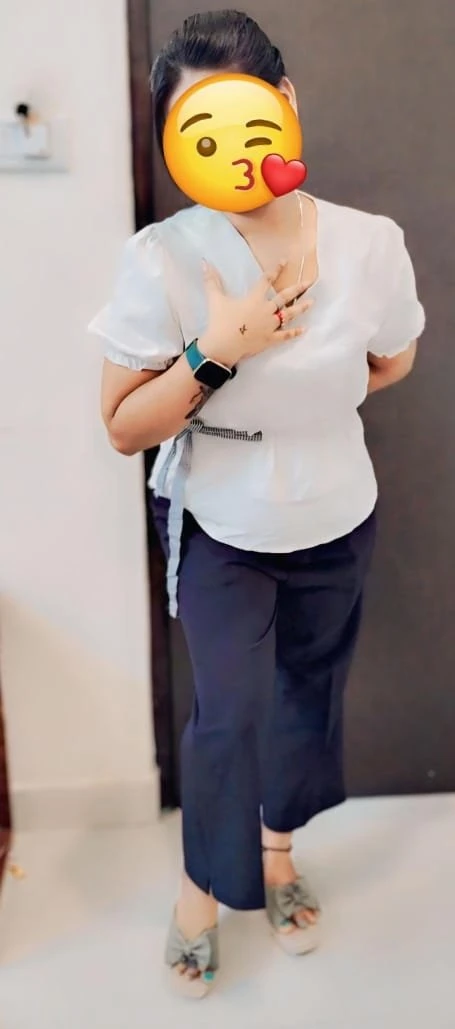 ꧁☆🦋 Sarika INDEPENDENT CAM & REAL MEET꧂ – Indian escort in Bangalore — 3 / 5