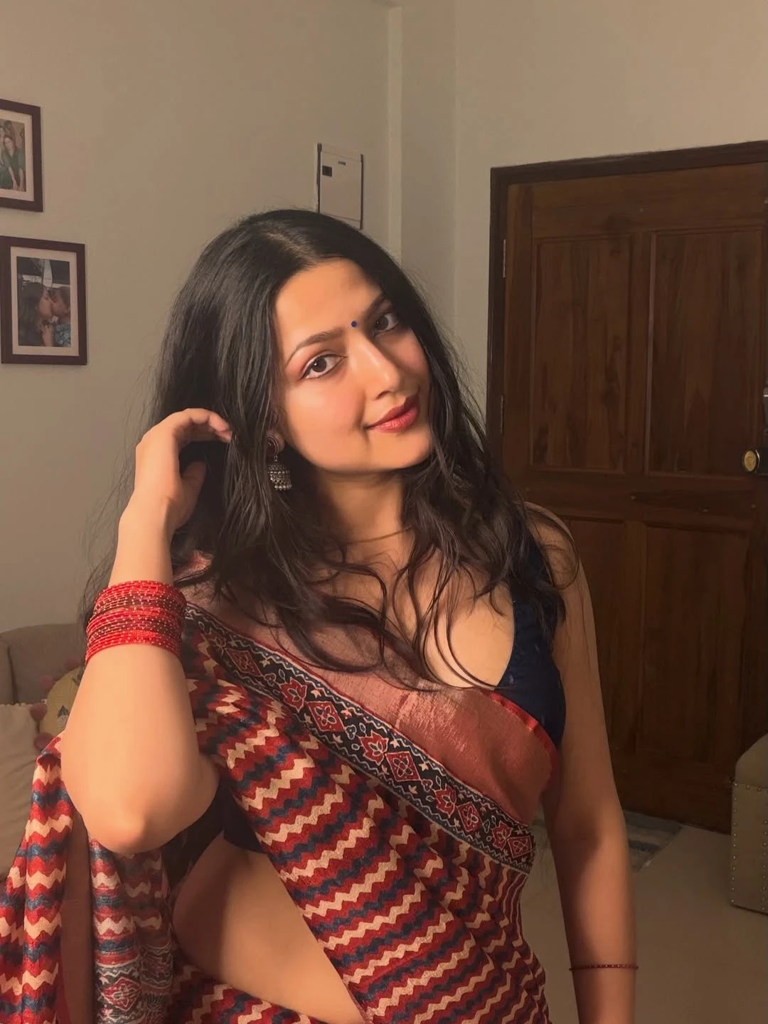 Anushka – Indian escort in Chennai — 4 / 5